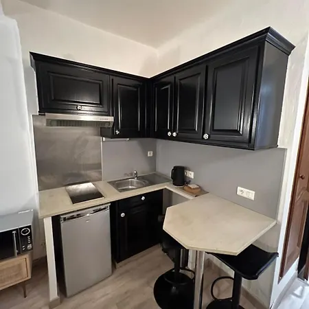 Dans Le Vieil * أنتيب